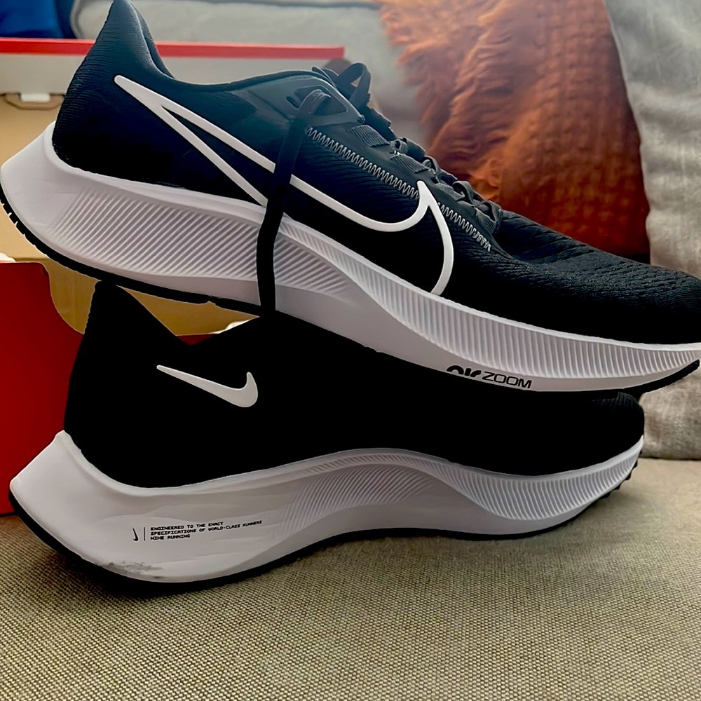 SOLD - NWOT Nike Running Shoes